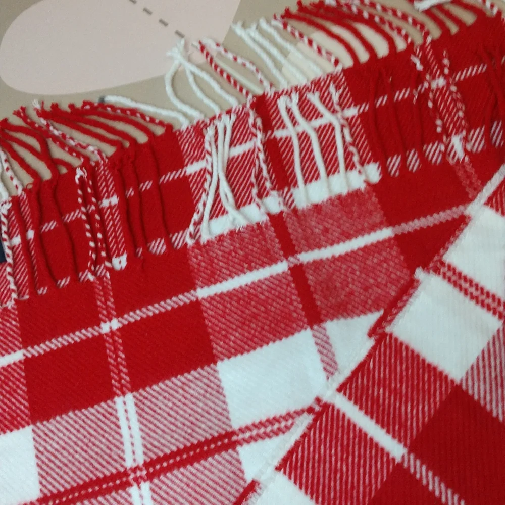Lands End checked scarf. Size 65x15